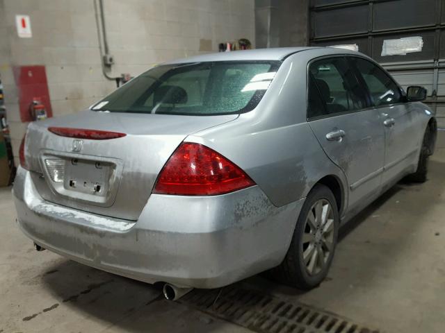 1HGCM66487A012174 - 2007 HONDA ACCORD SE SILVER photo 4