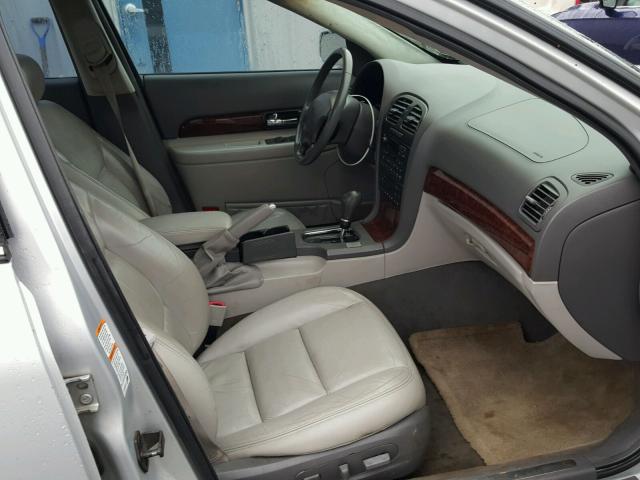 1LNHM87A0YY892263 - 2000 LINCOLN LS 银色 照片 5