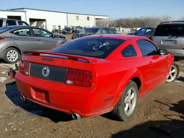 1ZVHT82H895134358 - 2009 FORD MUSTANG GT RED photo 4