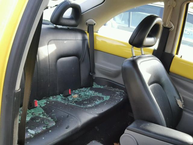 3VWCF21C4YM472899 - 2000 VOLKSWAGEN NEW BEETLE 黄色 照片 6