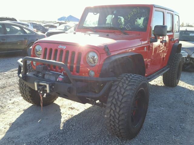 1C4BJWEG3FL565963 - 2015 JEEP WRANGLER U RED photo 2