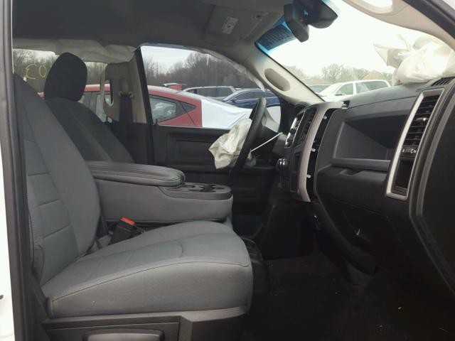 1C6RR7KT7FS647612 - 2015 RAM 1500 ST WHITE photo 5