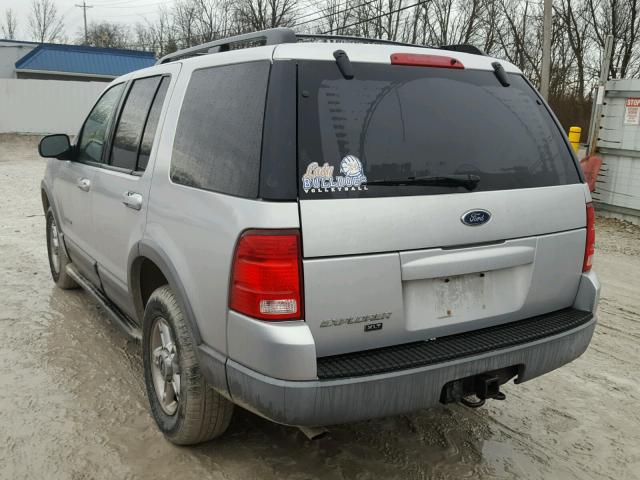 1FMZU73E72UC08332 - 2002 FORD EXPLORER X SILVER photo 3