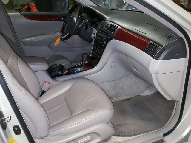 JTHBF30G230105826 - 2003 LEXUS ES 300 BEIGE photo 5