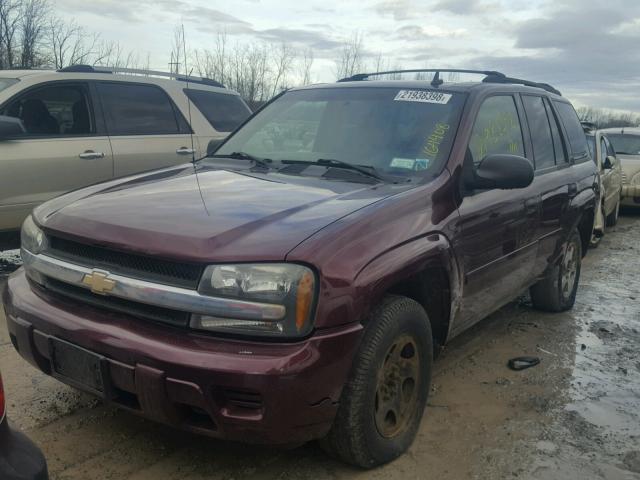 1GNDT13S662104671 - 2006 CHEVROLET TRAILBLAZE BURGUNDY photo 2