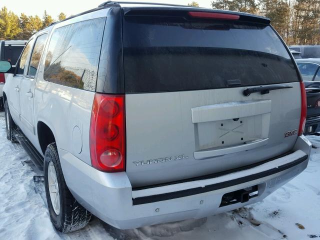 1GKS2KE71DR206969 - 2013 GMC YUKON XL K SILVER photo 3