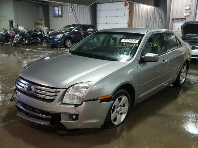 3FAHP07Z39R131476 - 2009 FORD FUSION SE SILVER photo 2