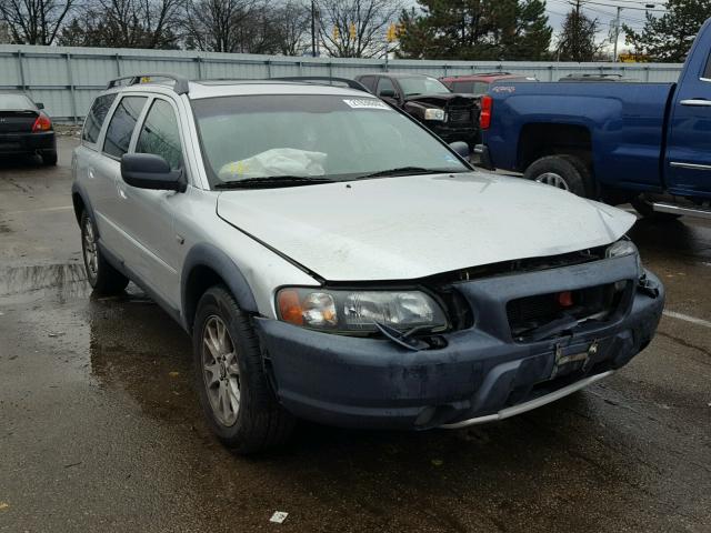 YV1SZ59H341158721 - 2004 VOLVO XC70 SILVER photo 1