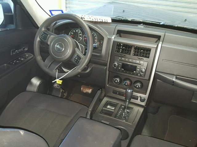 1J4PP2GK6BW503653 - 2011 JEEP LIBERTY SP BLACK photo 9