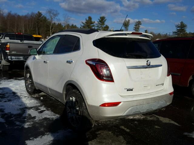 KL4CJ2SB0HB003964 - 2017 BUICK ENCORE SPO WHITE photo 3