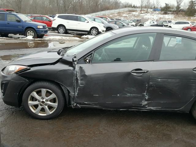 JM1BL1VG3B1901680 - 2011 MAZDA 3 I GRAY photo 10