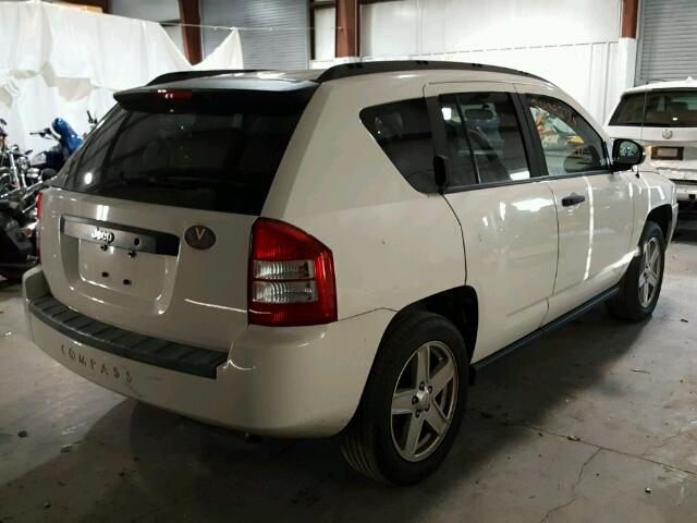 1J8FT47W17D413916 - 2007 JEEP COMPASS WHITE photo 4