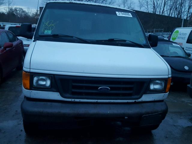 1FTNE24W36HB45061 - 2006 FORD ECONOLINE WHITE photo 9