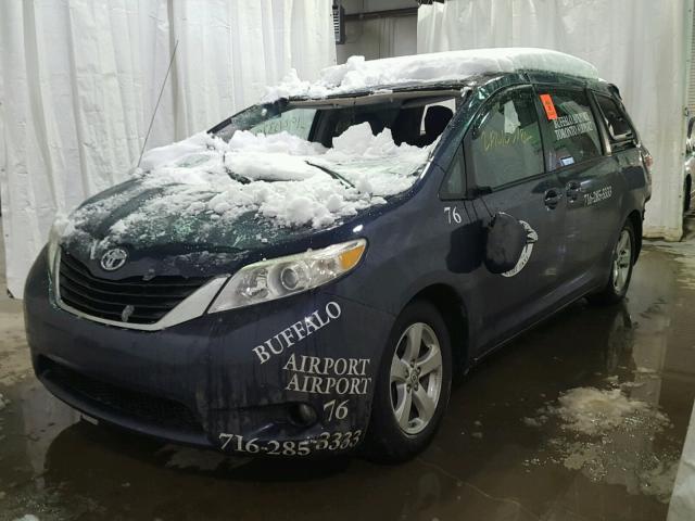 5TDKK3DCXBS064149 - 2011 TOYOTA SIENNA LE BLUE photo 2