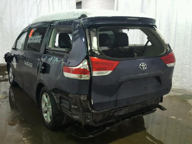 5TDKK3DCXBS064149 - 2011 TOYOTA SIENNA LE BLUE photo 3