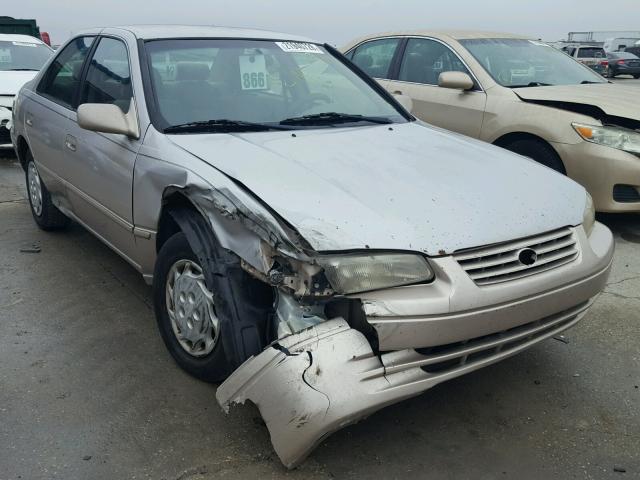 4T1BG22K6WU215121 - 1998 TOYOTA CAMRY CE GOLD photo 1