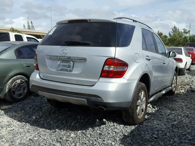 4JGBB86E46A028709 - 2006 MERCEDES-BENZ ML 350 SILVER photo 4