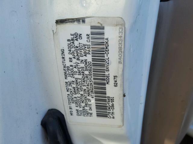 4T1BG22K5YU956220 - 2000 TOYOTA CAMRY CE WHITE photo 10