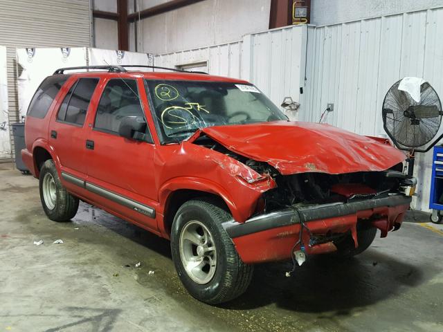 1GNCS13W8Y2130628 - 2000 CHEVROLET BLAZER RED photo 1