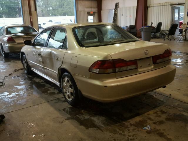 JHMCG566X1C020935 - 2001 HONDA ACCORD EX GOLD photo 3