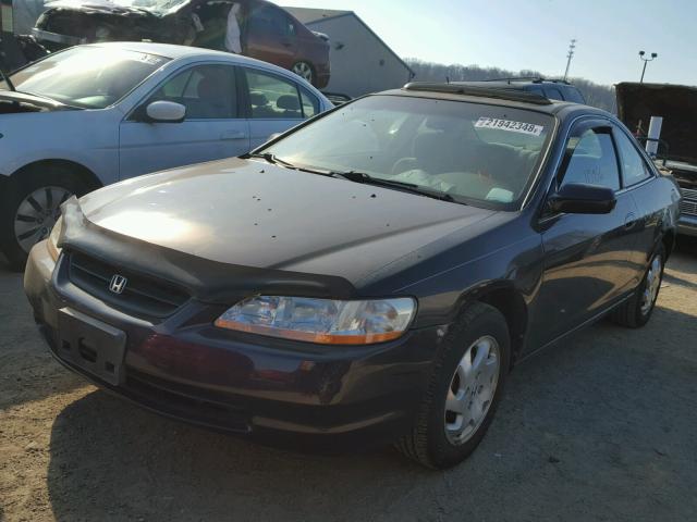 1HGCG3153WA001524 - 1998 HONDA ACCORD EX PURPLE photo 2