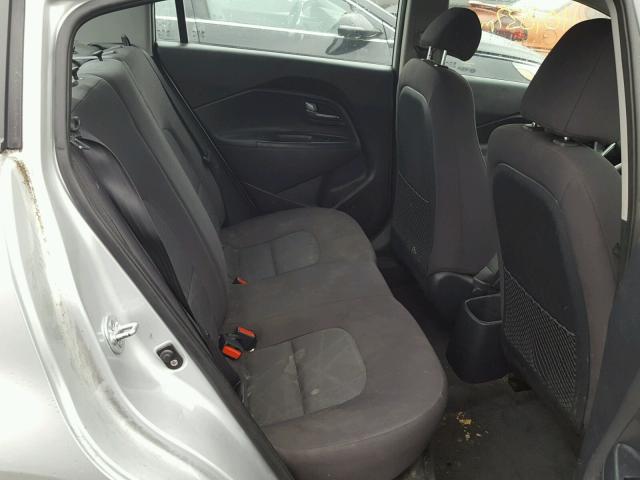 KNADM4A3XD6173613 - 2013 KIA RIO LX Արծաթագույն լուսանկար 6