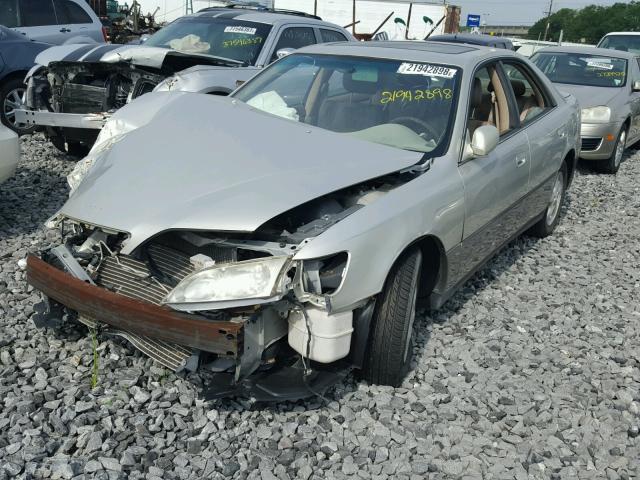 JT8BF28G9X5071861 - 1999 LEXUS ES 300 GRAY photo 2