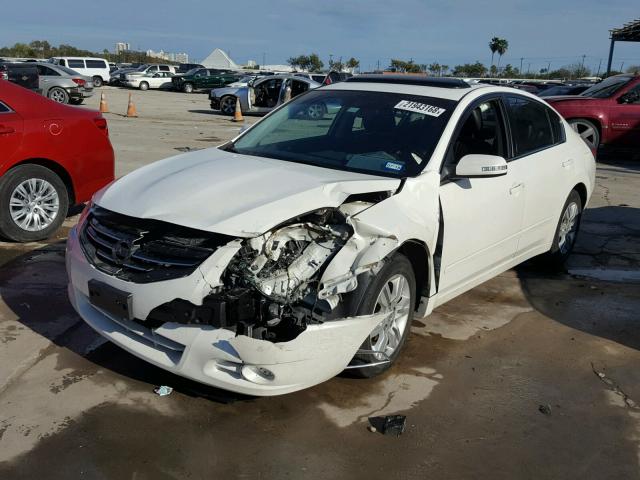 1N4AL2AP9AN563447 - 2010 NISSAN ALTIMA BAS WHITE photo 2