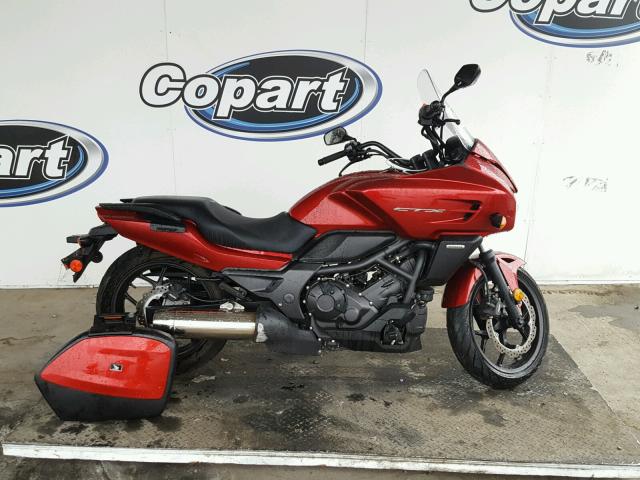 JH2RC6912EK000033 - 2014 HONDA CTX700 RED photo 9