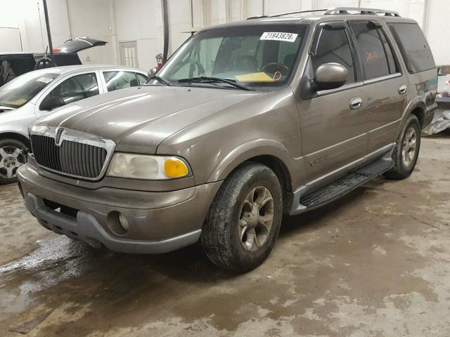 5LMEU27R21LJ08333 - 2001 LINCOLN NAVIGATOR BROWN photo 2