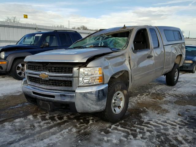 1GCHK39628E183177 - 2008 CHEVROLET SILVERADO GRAY photo 2