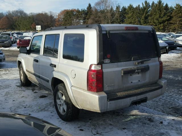 1J8HG48K86C134315 - 2006 JEEP COMMANDER SILVER photo 3