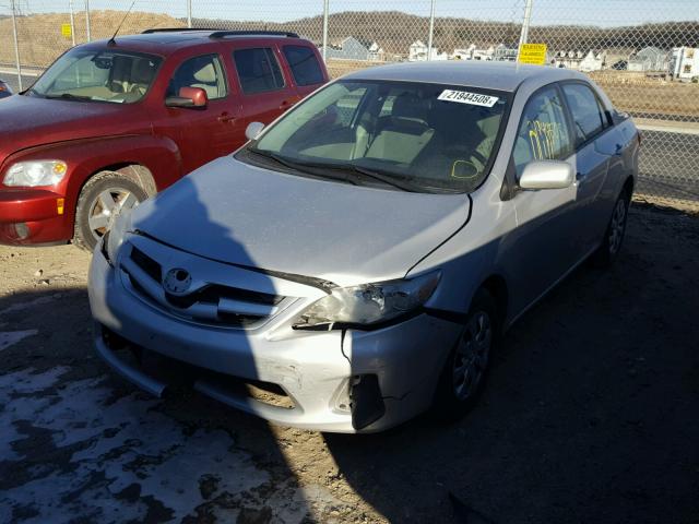 2T1BU4EE0BC587012 - 2011 TOYOTA COROLLA BA SILVER photo 2