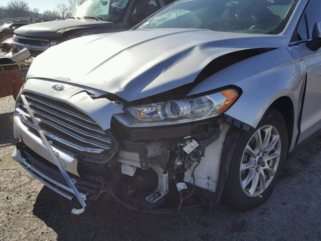 1FA6P0G71F5123672 - 2015 FORD FUSION S SILVER photo 9