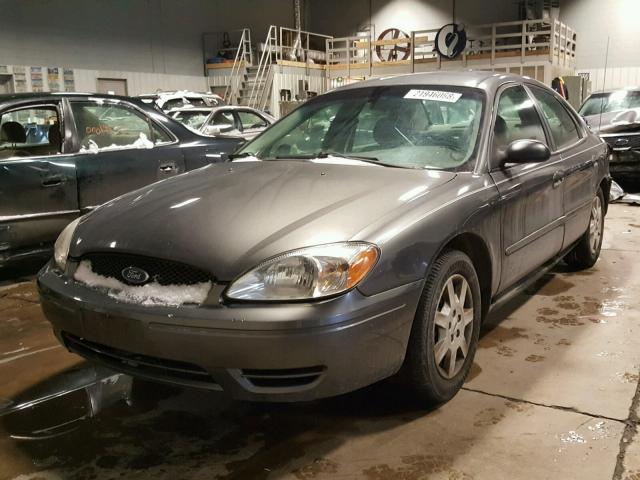 1FAHP53U55A202186 - 2005 FORD TAURUS SE GRAY photo 2