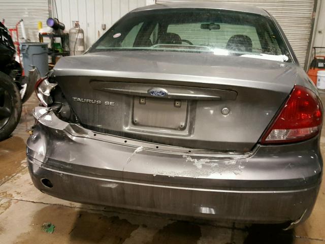 1FAHP53U55A202186 - 2005 FORD TAURUS SE GRAY photo 9