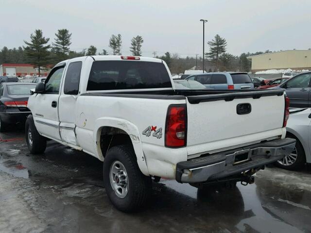 1GTHK29U04E221816 - 2004 GMC SIERRA K25 WHITE photo 3