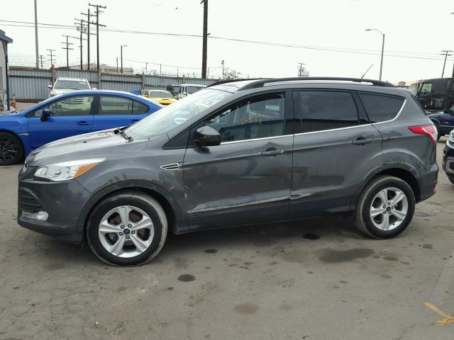 1FMCU0GX2GUA53561 - 2016 FORD ESCAPE SE GRAY photo 9