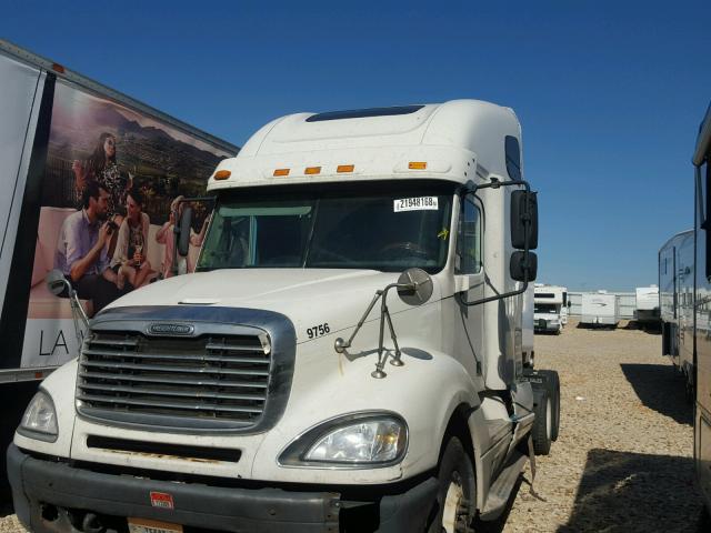 1FUJA6CK96LV99756 - 2006 FREIGHTLINER CONVENTION WHITE photo 2