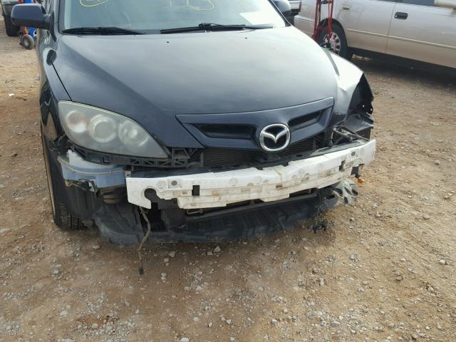 JM1BK343281868080 - 2008 MAZDA 3 HATCHBAC BLACK photo 9