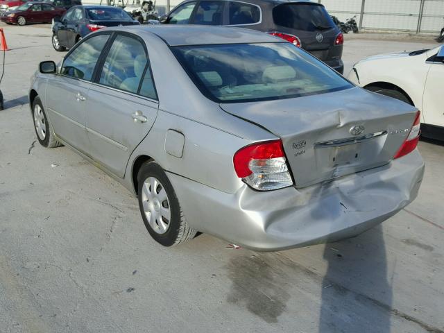 4T1BE32K04U801788 - 2004 TOYOTA CAMRY LE SILVER photo 3
