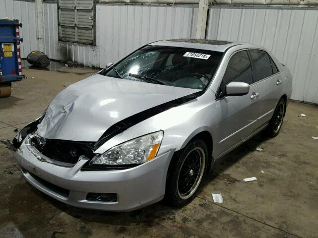 1HGCM66597A062770 - 2007 HONDA ACCORD EX SILVER photo 2