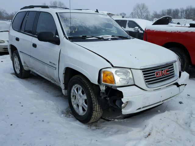 1GKDT13S562202541 - 2006 GMC ENVOY WHITE photo 1