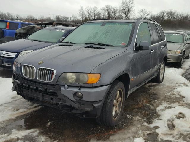 5UXFB33503LH47826 - 2003 BMW X5 4.4I GRAY photo 2