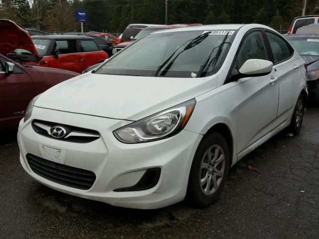 KMHCT4AE2CU255327 - 2012 HYUNDAI ACCENT GLS WHITE photo 2