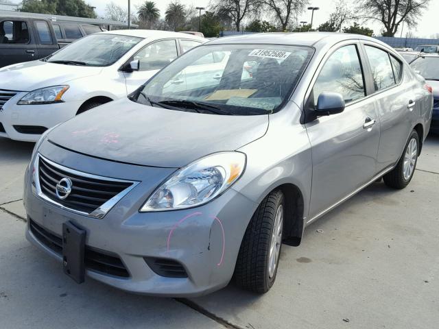 3N1CN7AP6DL857437 - 2013 NISSAN VERSA S SILVER photo 2