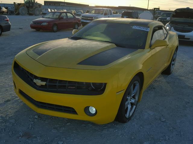 2G1FC1EV4A9196679 - 2010 CHEVROLET CAMARO LT YELLOW photo 2