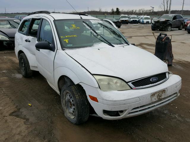 1FAFP36N15W256443 - 2005 FORD FOCUS ZXW WHITE photo 1