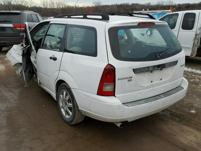 1FAFP36N15W256443 - 2005 FORD FOCUS ZXW WHITE photo 3