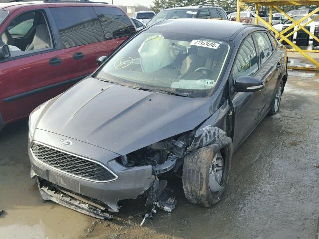 1FADP3F27FL206341 - 2015 FORD FOCUS SE GRAY photo 2